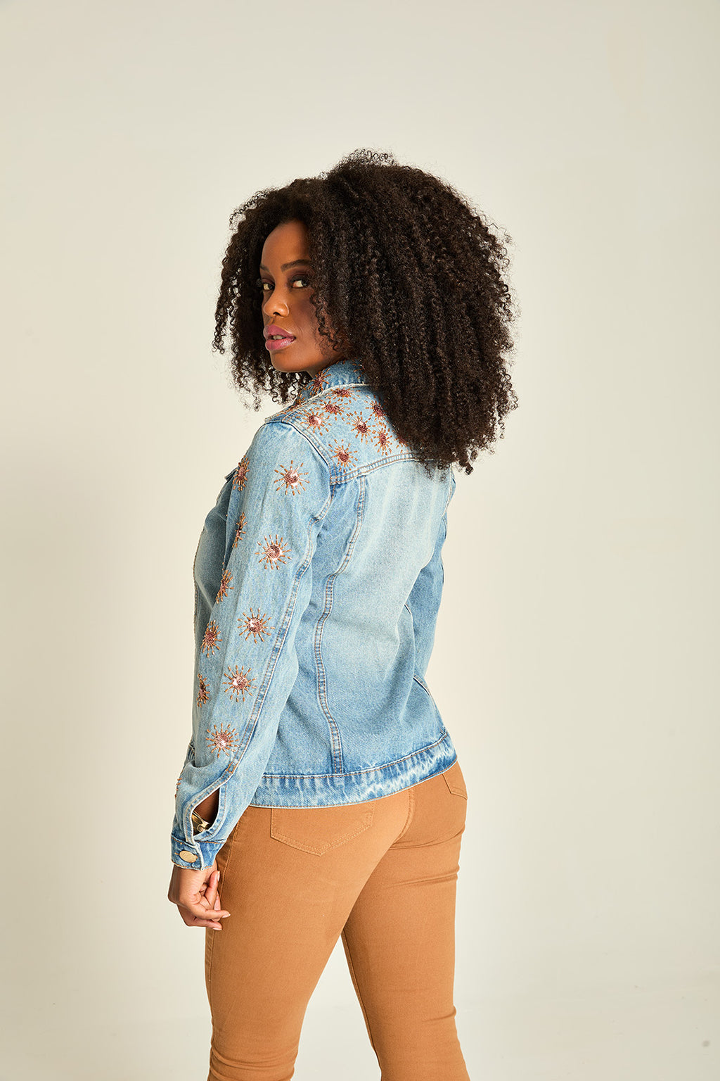 JQ JEANS BORDADA C/ PAETE LOLITA