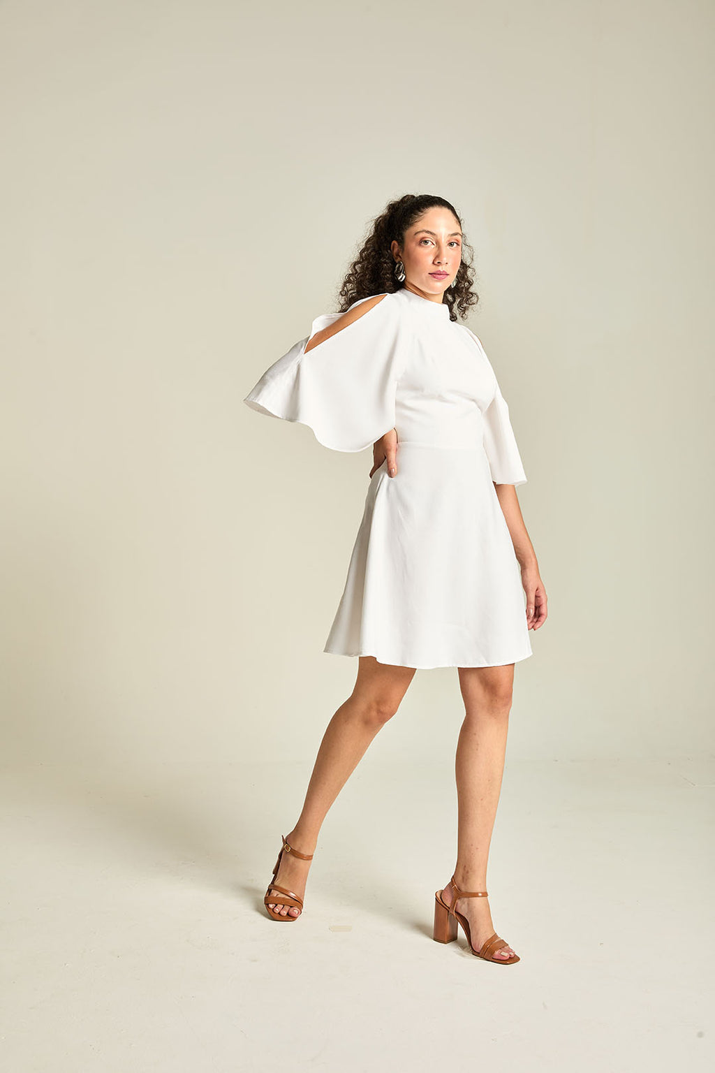 VESTIDO ALFAIATARIA MANGA AMPLA BRANCO