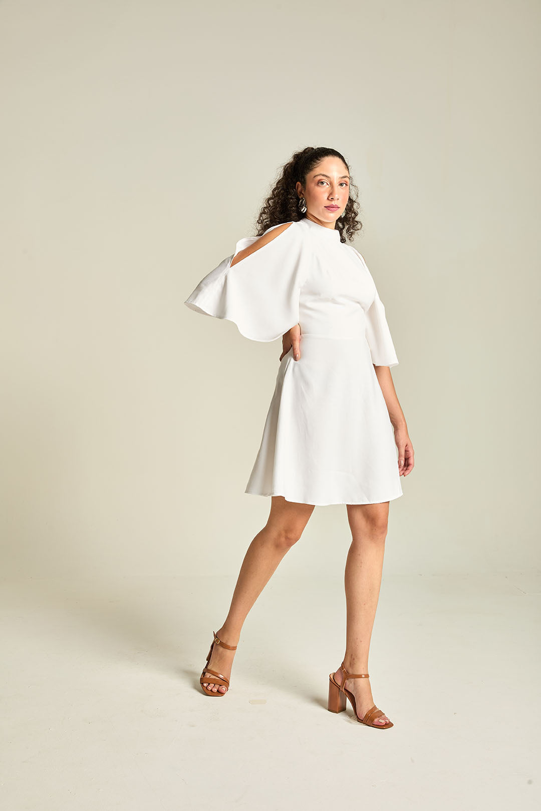 VESTIDO ALFAIATARIA MANGA AMPLA BRANCO
