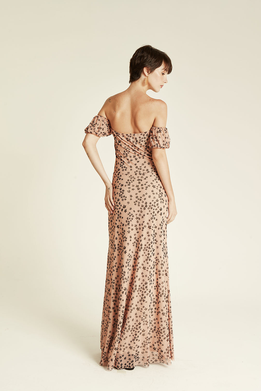 VE TULE FLORAL