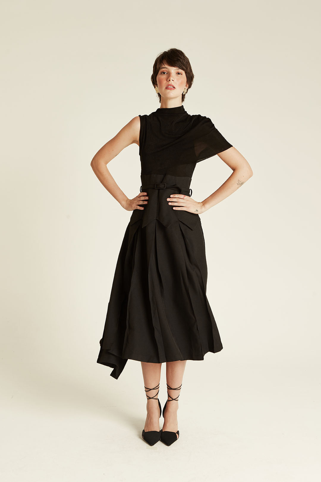VESTIDO RECORTS PESK ATELIÊ