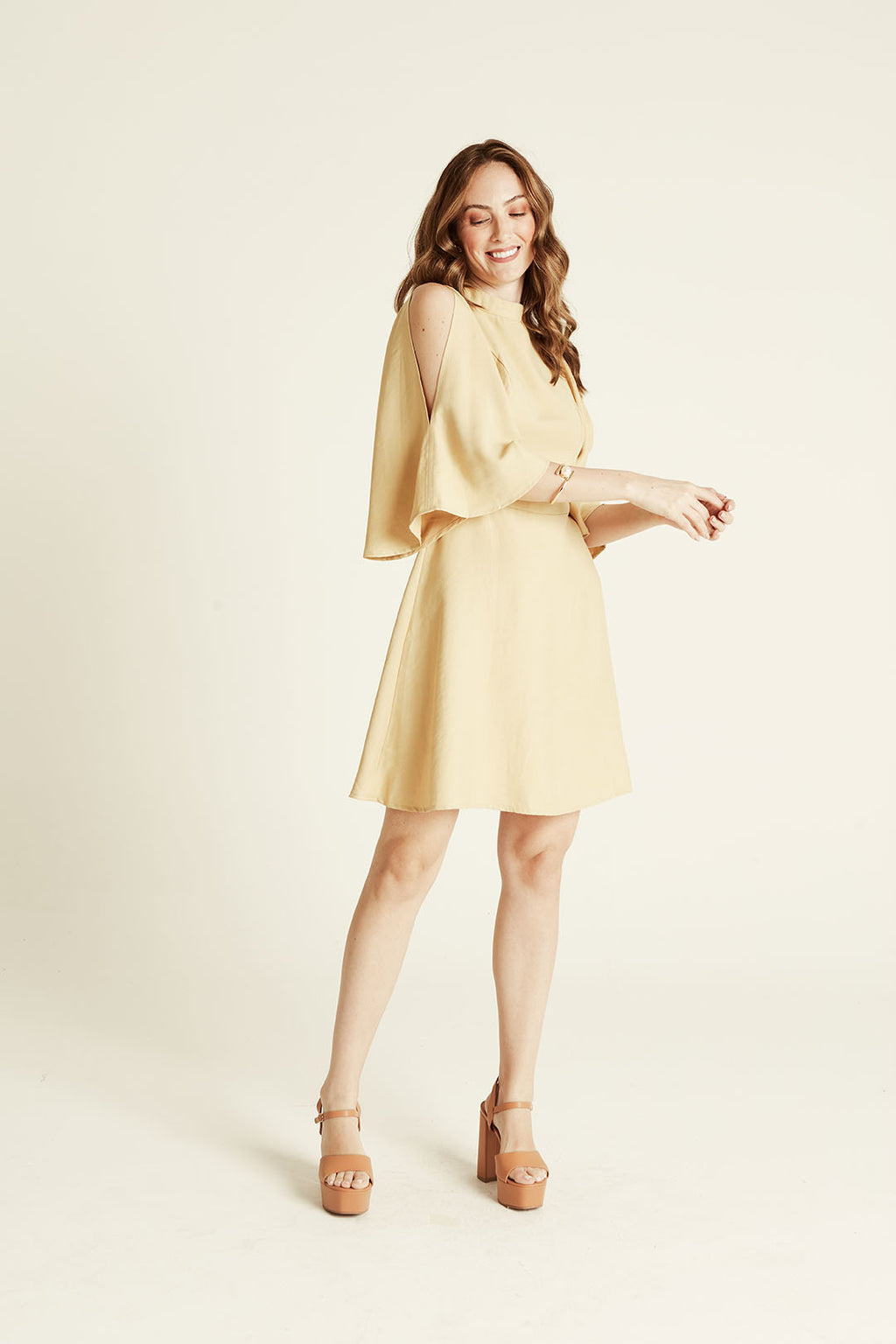 VESTIDO ALFAIATARIA MANGA AMPLA