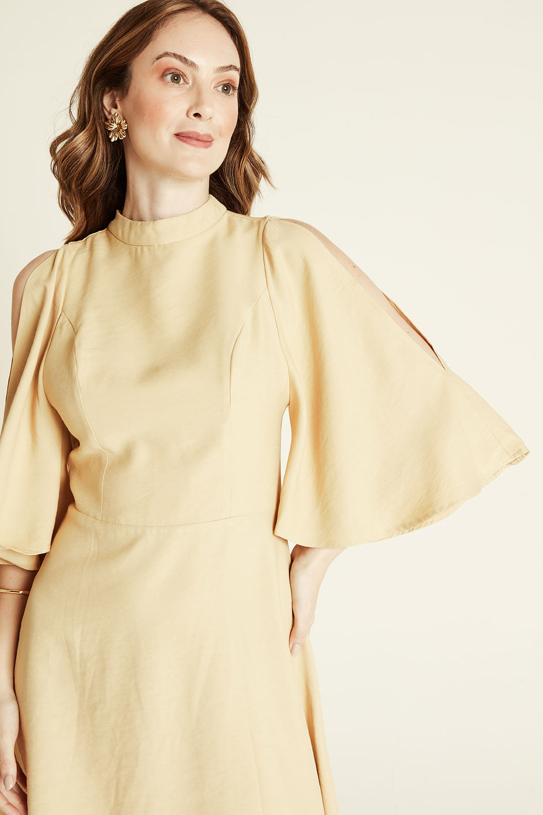 VESTIDO ALFAIATARIA MANGA AMPLA