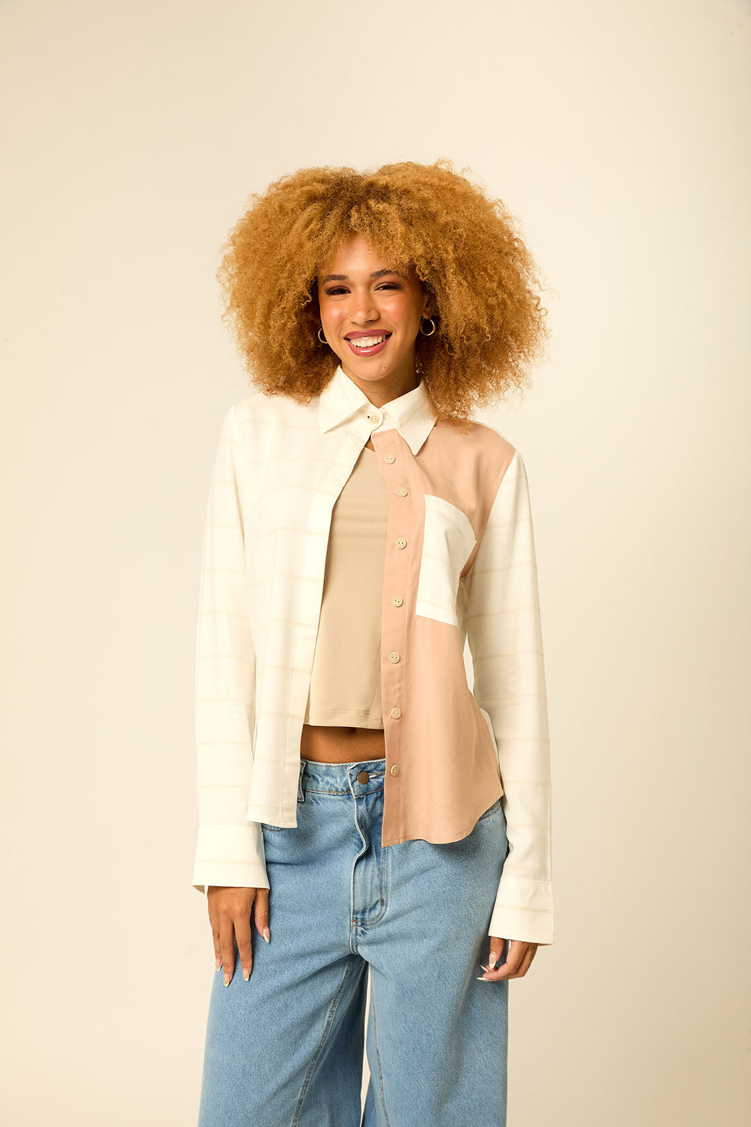 CAMISA LISTRADA DET LISO NUDE