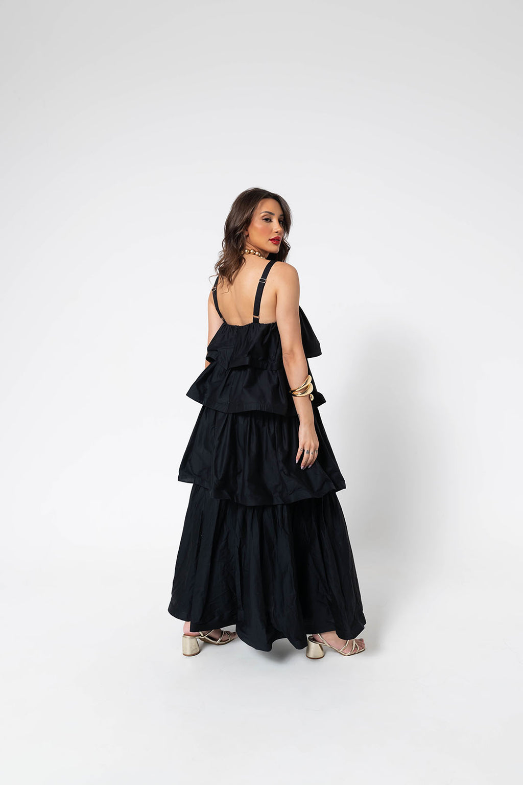 VESTIDO BABADOS EM CAMADA